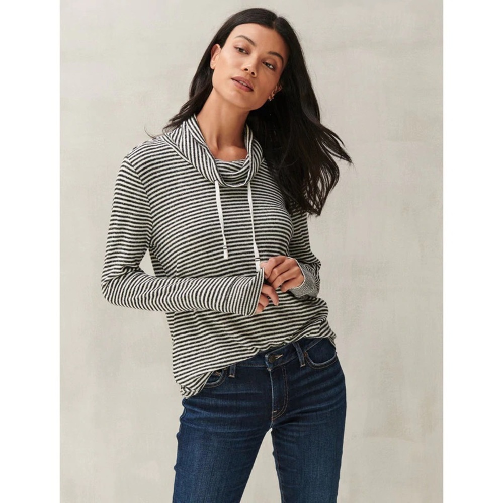 Lucky brand pullover